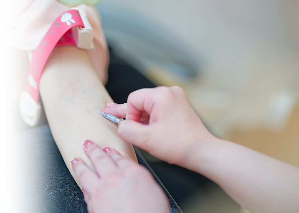 術後の痛み・腫れを軽減する点滴オプションを用意